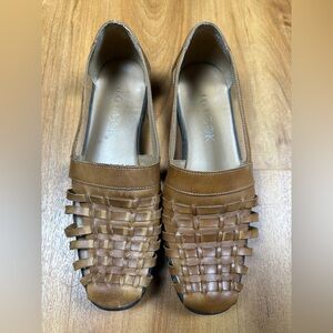 J.G.HOOK Women’s Brown and Black Leather Sandals Size 8M